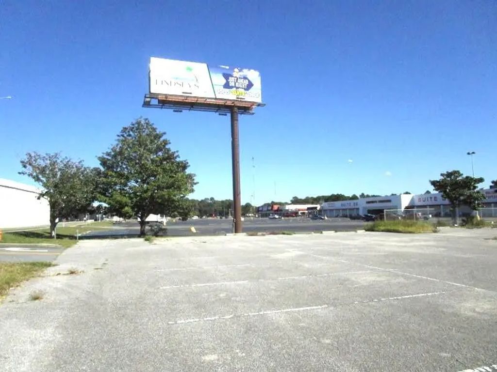 8 of 18 - 7413 Front Beach Road, Panama City Beach, FL