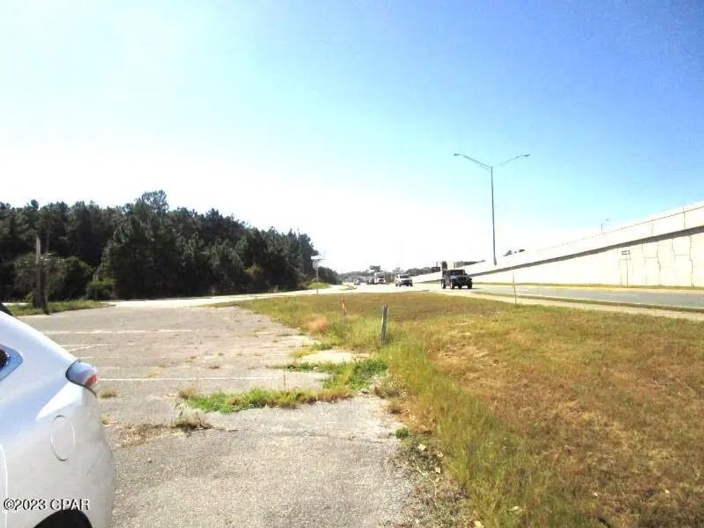 9 of 18 - 7413 Front Beach Road, Panama City Beach, FL