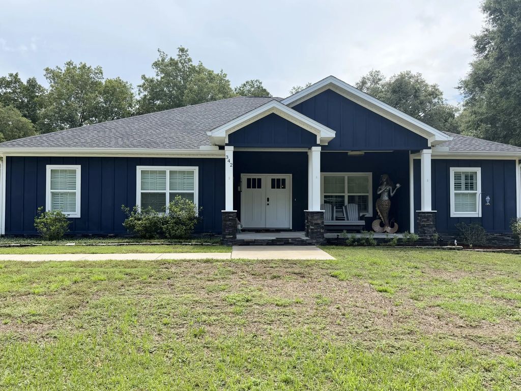 342 Eastern Street, Freeport