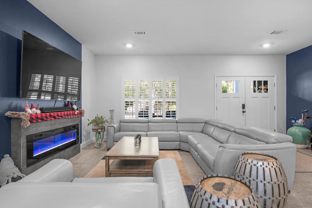10 of 76 - 342 Eastern Street, Freeport, FL