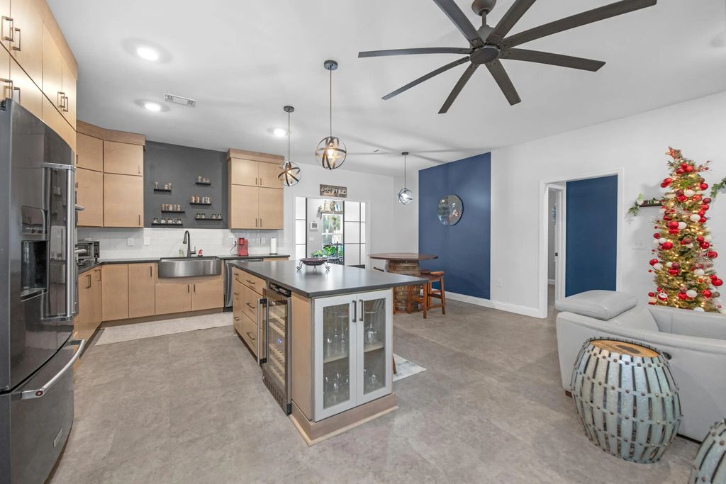12 of 76 - 342 Eastern Street, Freeport, FL