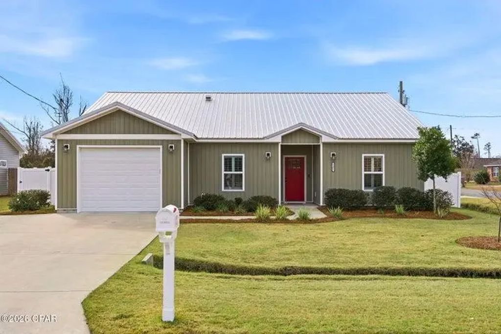 1301 E 8th Street, Panama City