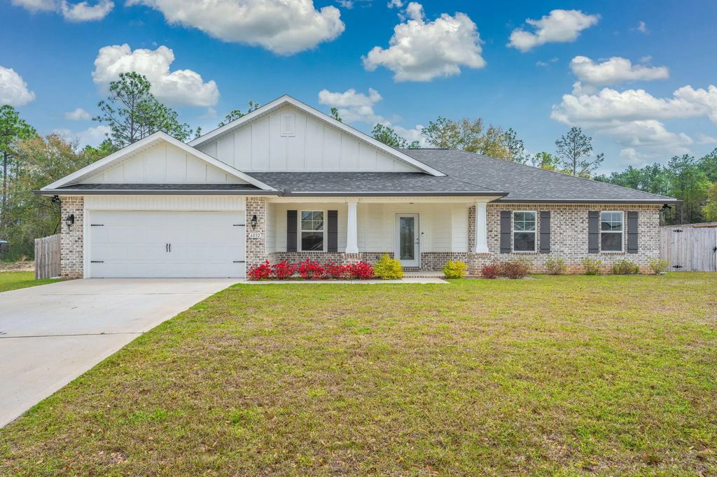 6092 Walk Along Way, Crestview