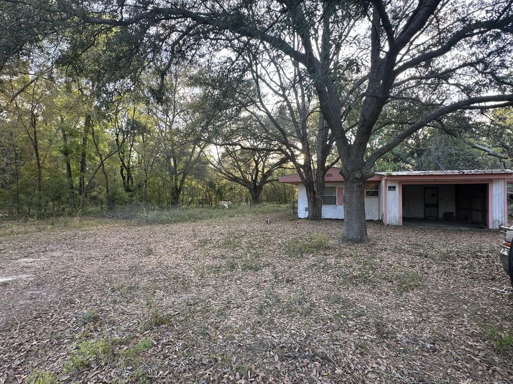 5750 Fl-77, Chipley