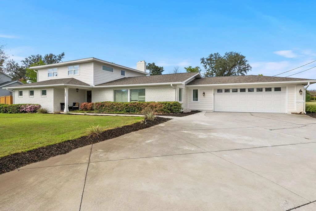 200 Hollis Avenue, Panama City