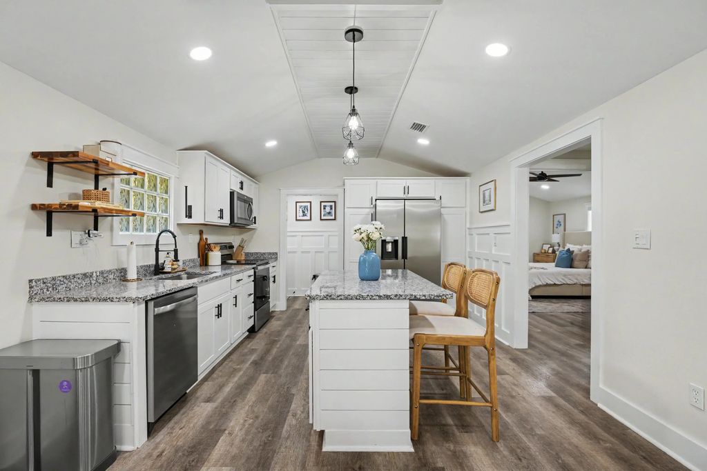 196 Mcarthur Street, Crestview
