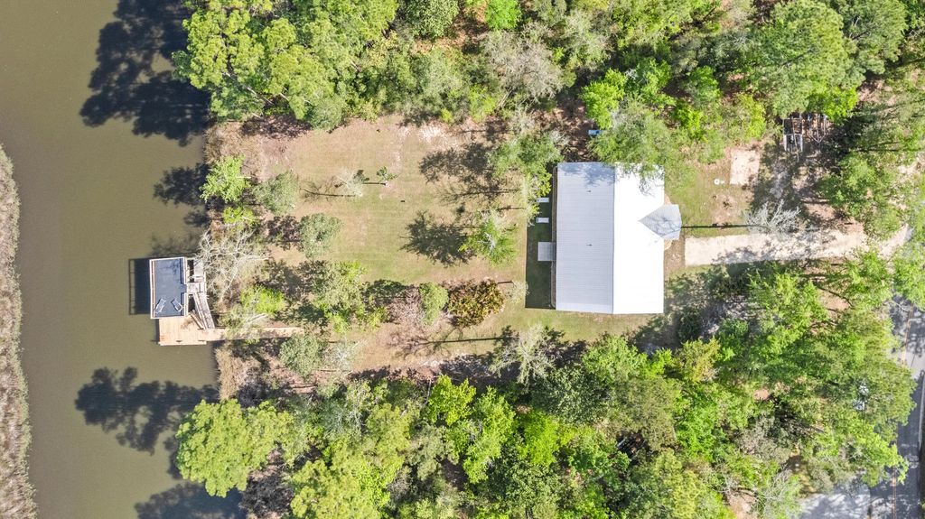 53 of 68 - 528 Bay Grove Road, Freeport, FL
