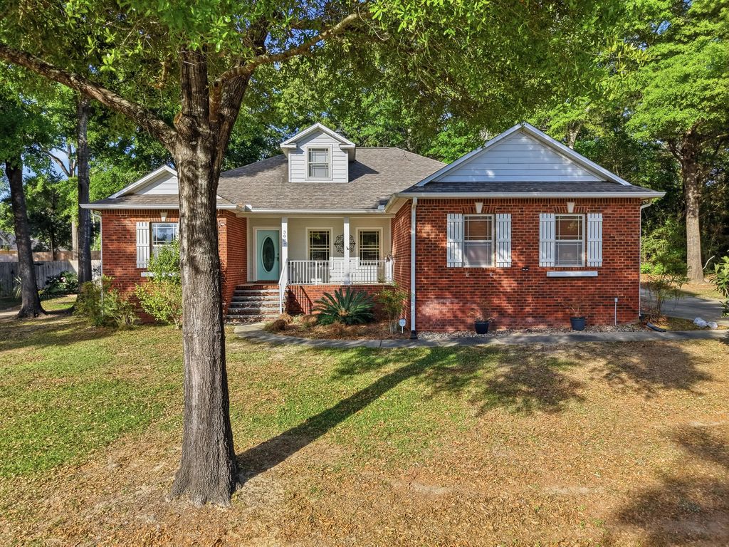 3087 Zach Avenue, Crestview