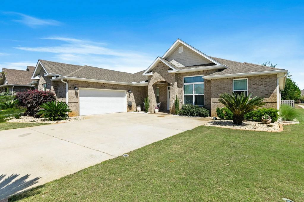 14 Madiera Drive, Freeport