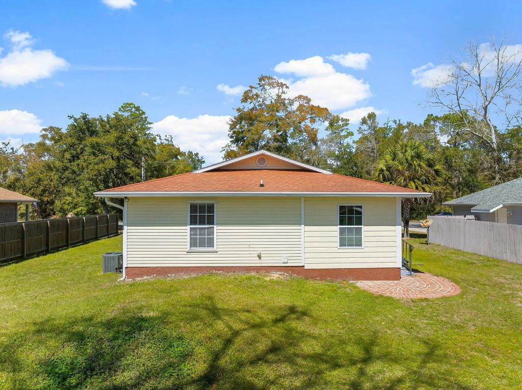 17 of 22 - 362 Palmetto Avenue, Freeport, FL