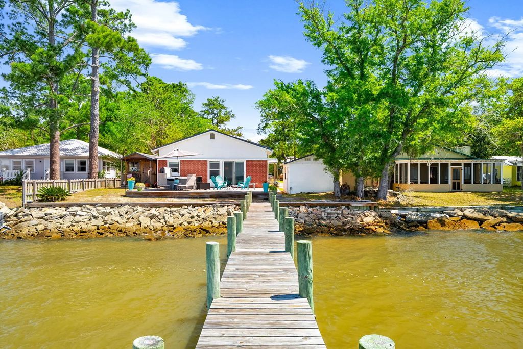 29 of 51 - 2554 Bay Grove Road, Freeport, FL