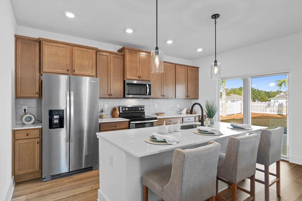 8 of 32 - 281 Meadowlawn Street, Freeport, FL