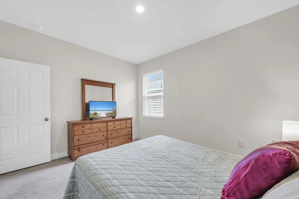 19 of 78 - 83 E Sky Way, Freeport, FL