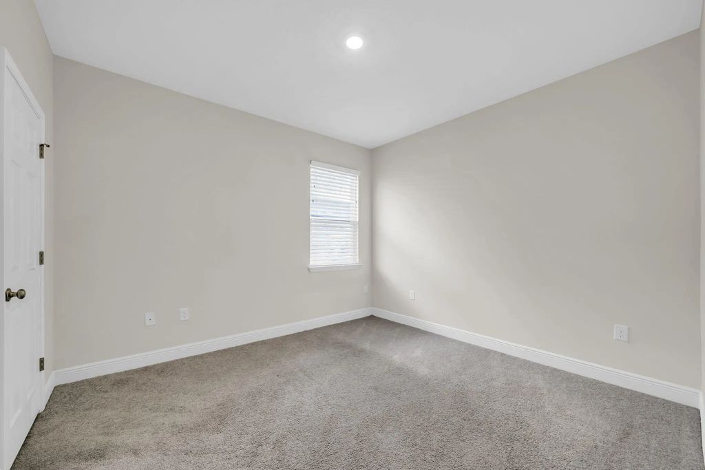 26 of 78 - 83 E Sky Way, Freeport, FL