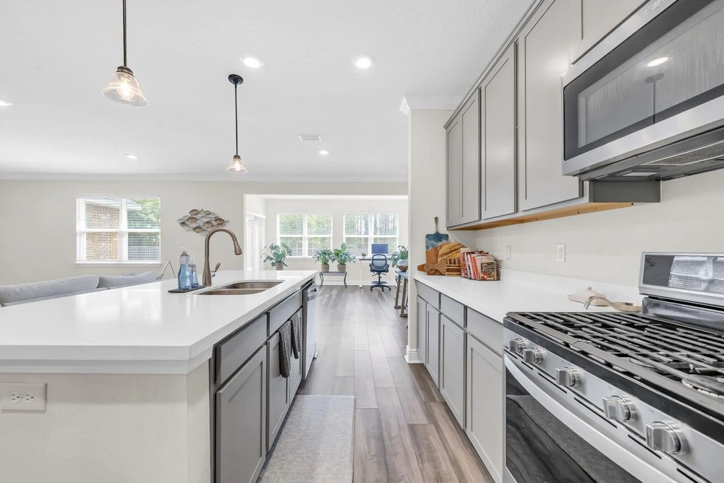8 of 78 - 83 E Sky Way, Freeport, FL