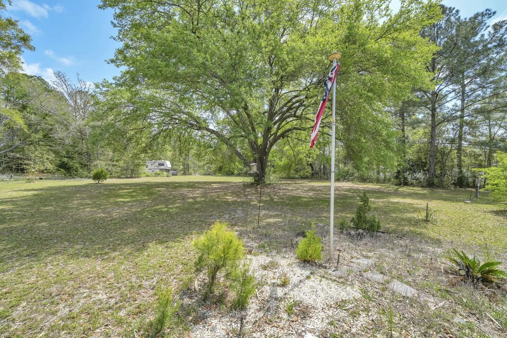 41 of 64 - 223 Altman Road, Freeport, FL