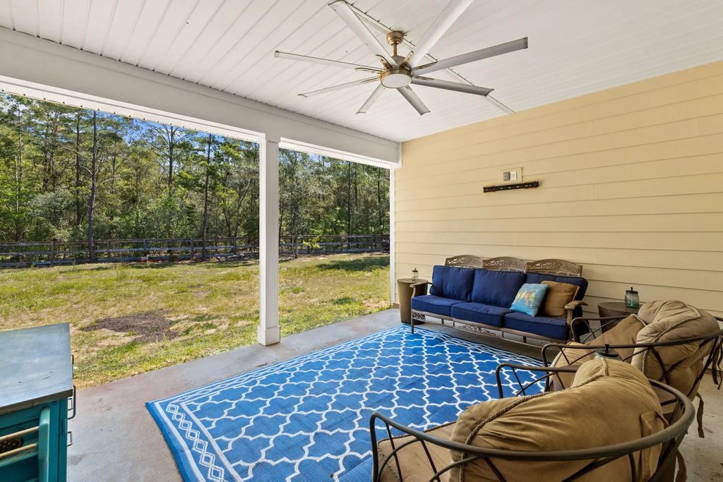 37 of 43 - 44 Secluded Circle, Freeport, FL