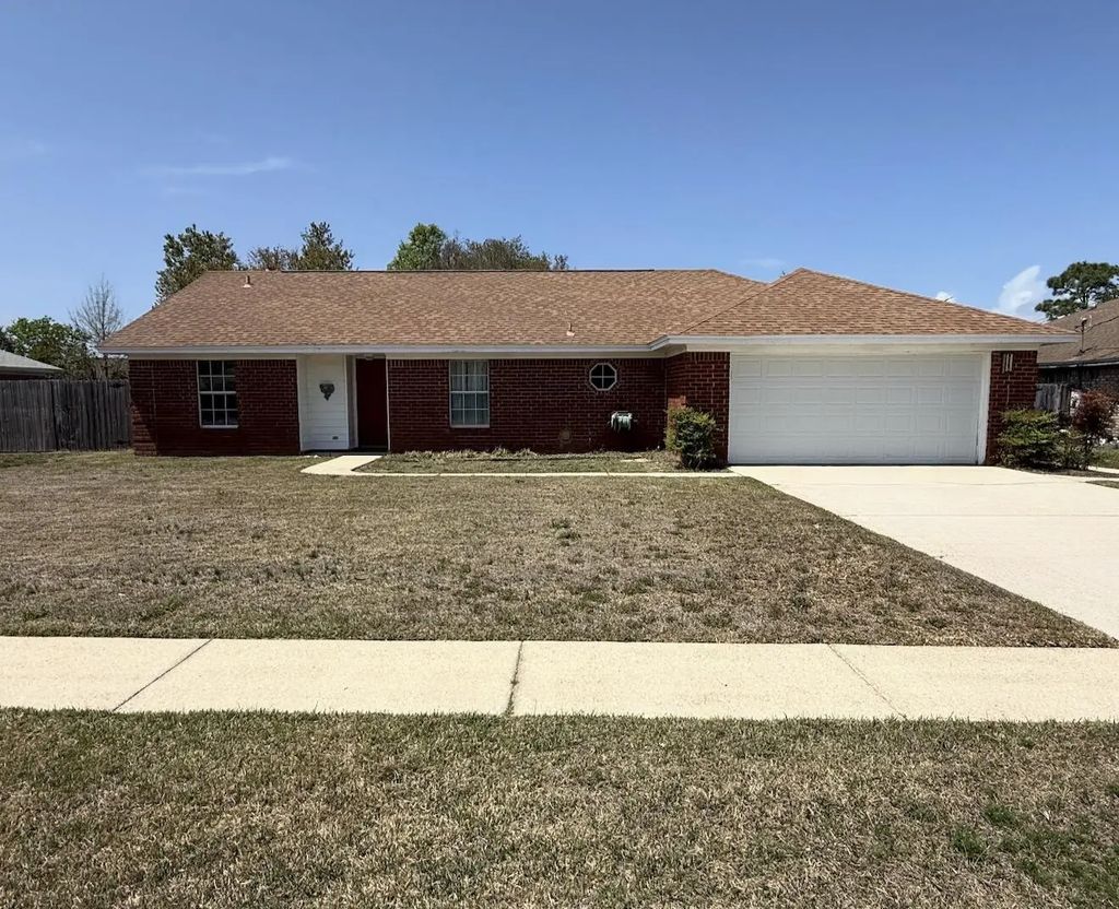 9860 Mary Anne Drive, Navarre