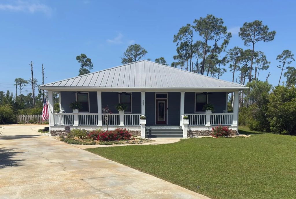 207 Stingray Lane, Port St. Joe