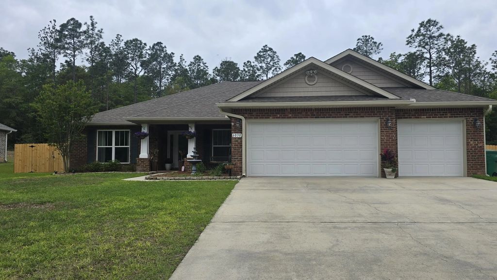 6038 Walk Along Way, Crestview