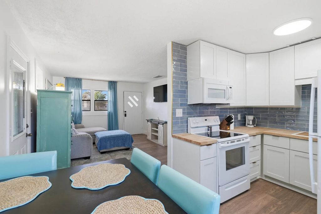 3014 W 21st Court, Panama City