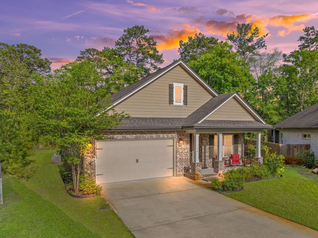 140 Pintail Boulevard, Freeport