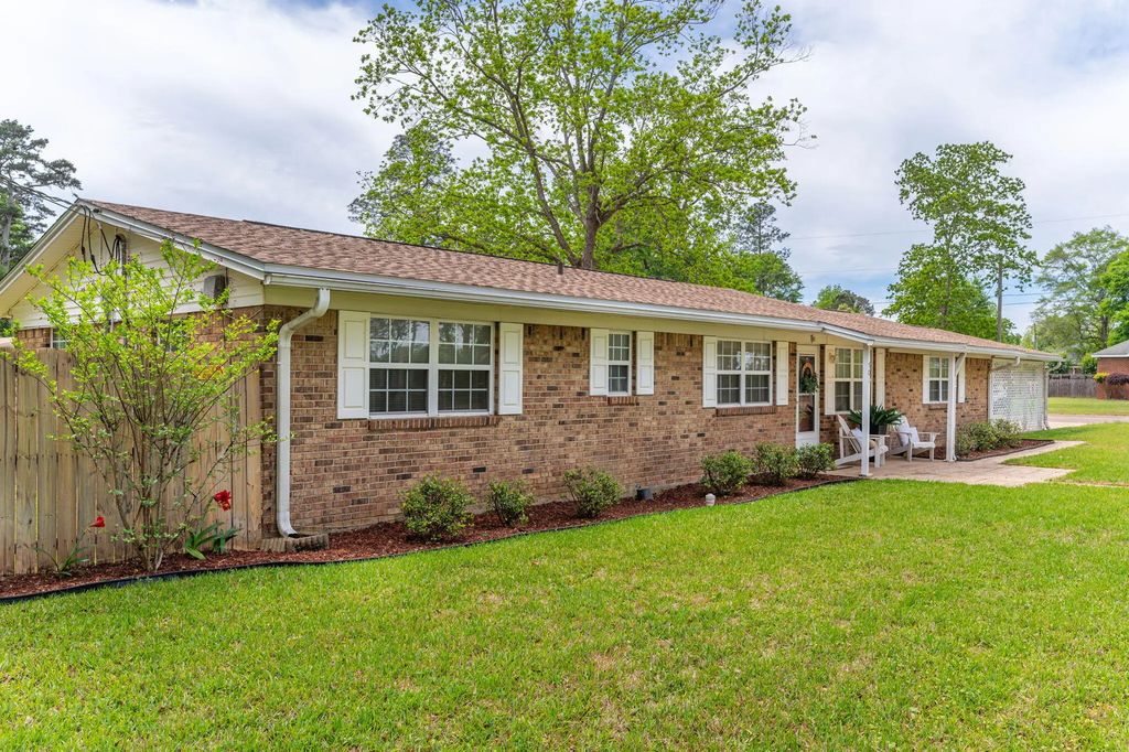 501 Jones Road, Crestview