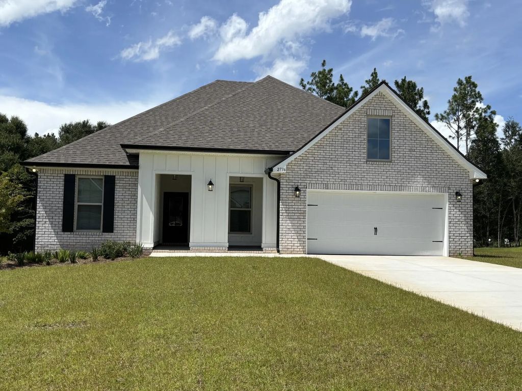 2736 Louis Circle, Crestview