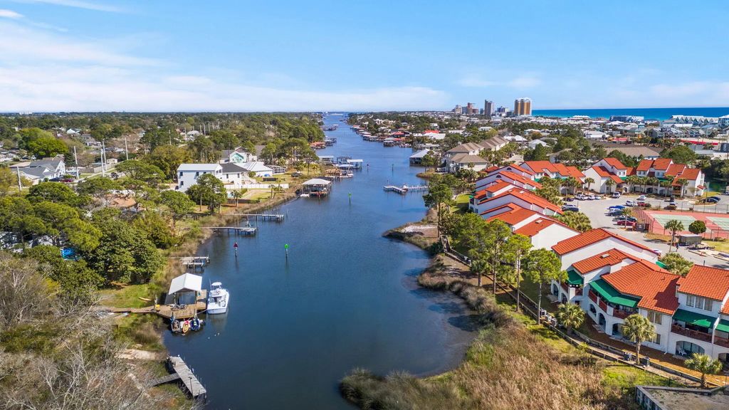 10 of 55 - 8730 S Thomas Drive Unit 106, Panama City Beach, FL
