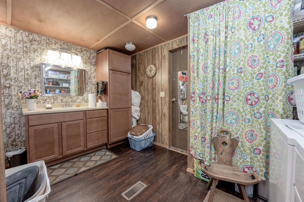 16 of 27 - 248 Bunny Lane, Freeport, FL