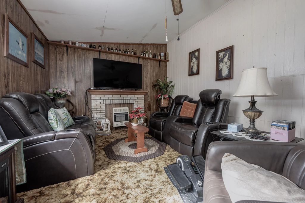 18 of 27 - 248 Bunny Lane, Freeport, FL