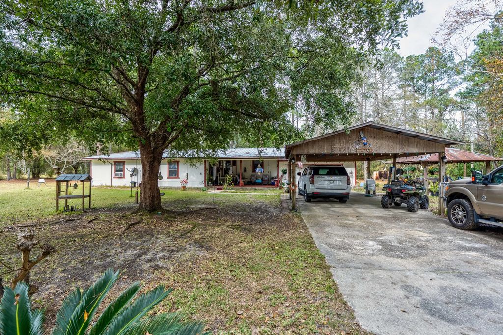 4 of 27 - 248 Bunny Lane, Freeport, FL
