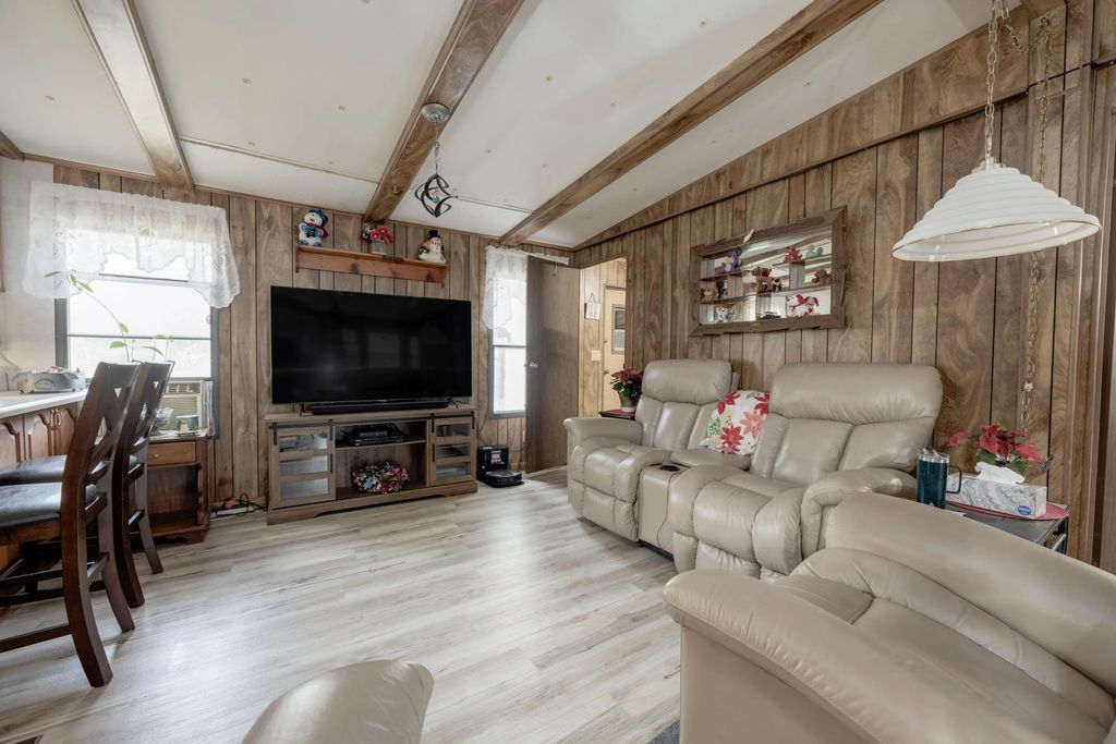 6 of 27 - 248 Bunny Lane, Freeport, FL
