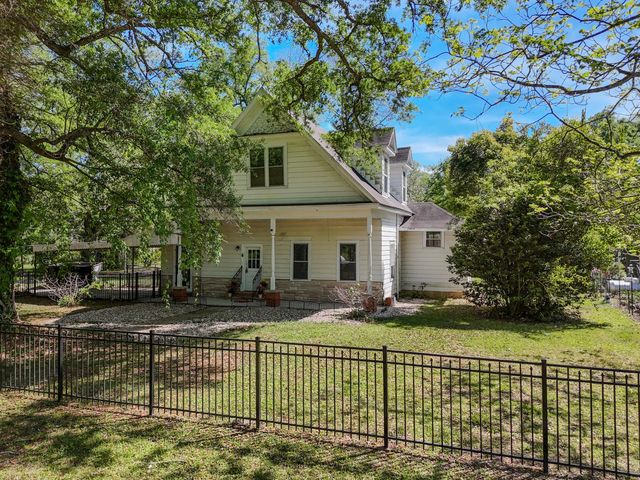 Photo of Listing #1000177