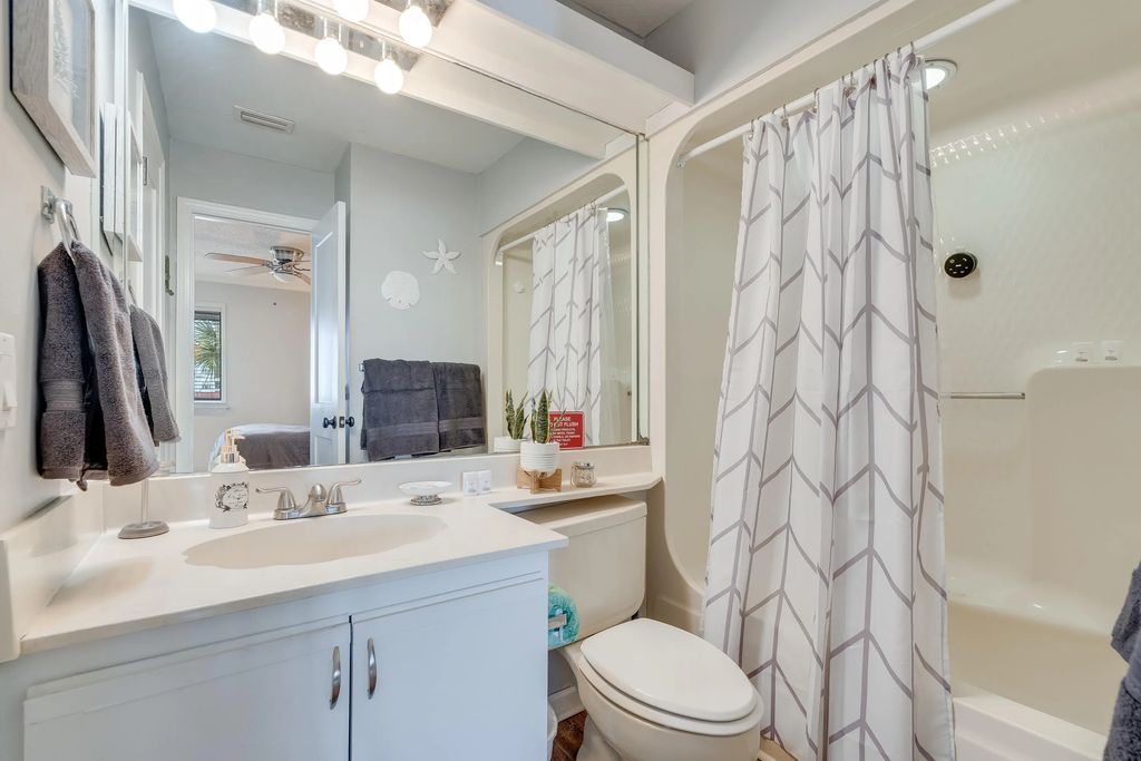 16 of 39 - 8730 Thomas Drive Unit 409, Panama City Beach, FL