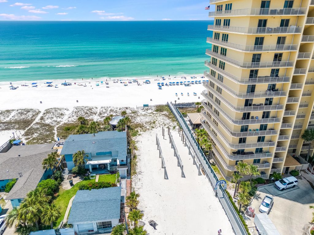 24 of 39 - 8730 Thomas Drive Unit 409, Panama City Beach, FL