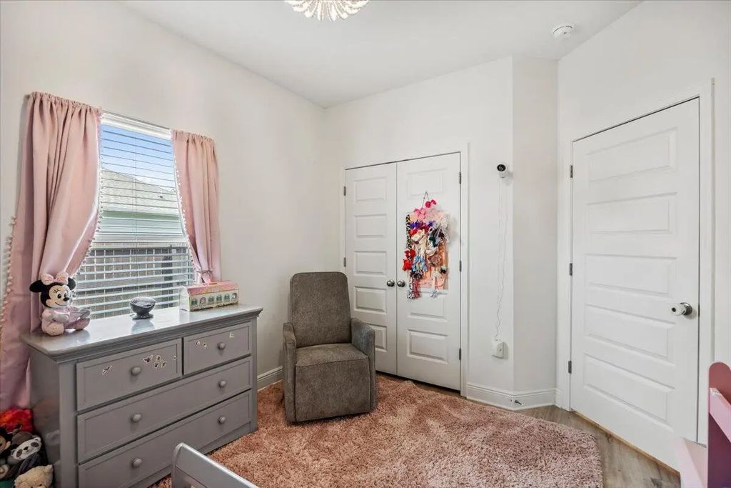 20 of 47 - 110 E Oak Trees Lane, Freeport, FL