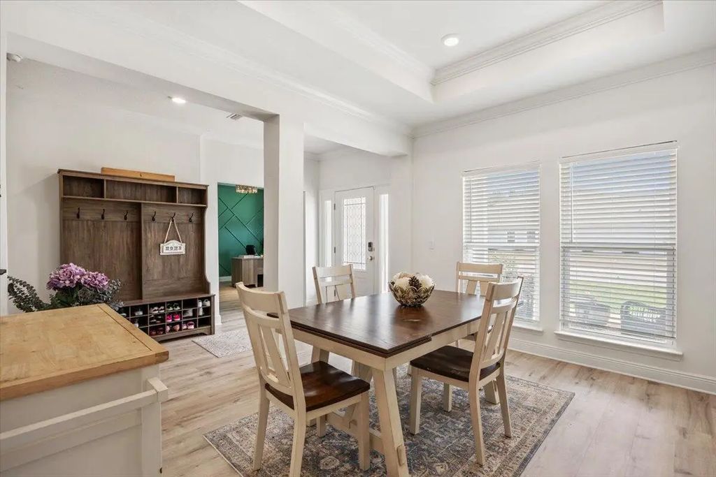 31 of 47 - 110 E Oak Trees Lane, Freeport, FL