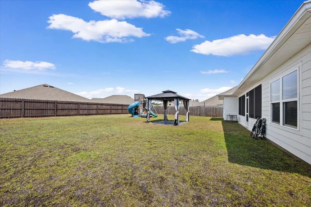 6 of 47 - 110 E Oak Trees Lane, Freeport, FL