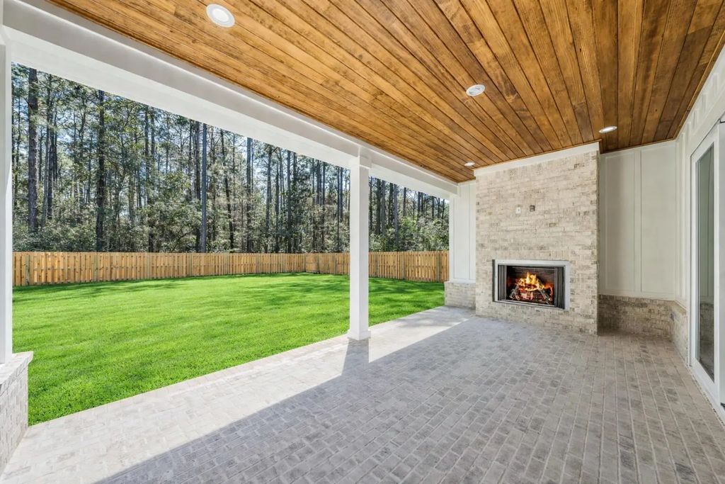 4 of 113 - 112 E Captain Fritz Way, Freeport, FL