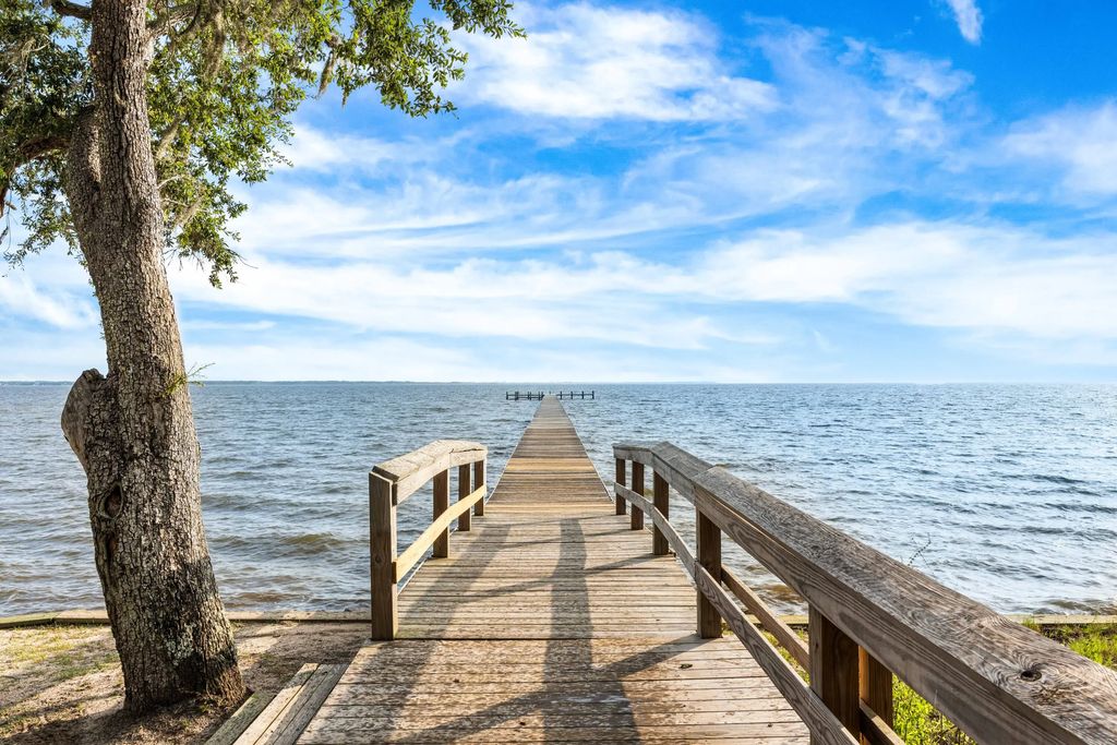 85 of 113 - 112 E Captain Fritz Way, Freeport, FL