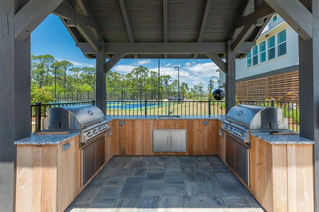 93 of 113 - 112 E Captain Fritz Way, Freeport, FL