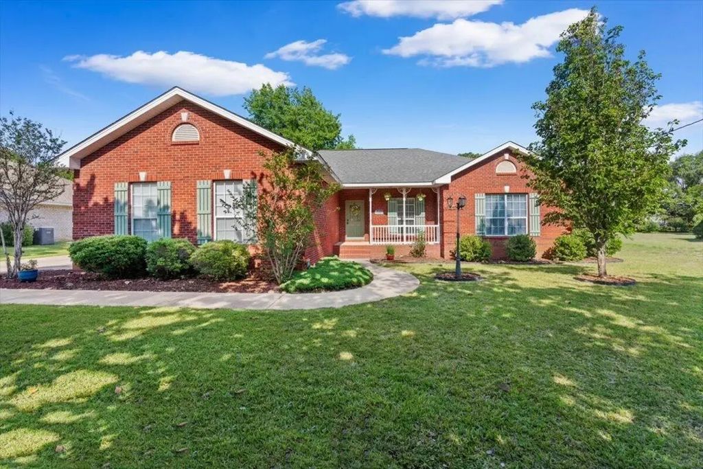1830 Seahawk Lane, Navarre