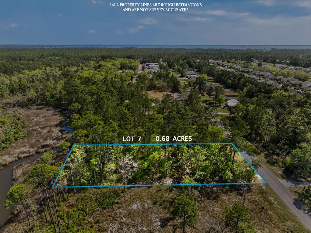 3 of 5 - Lot 7 Bay Grove, Freeport, FL