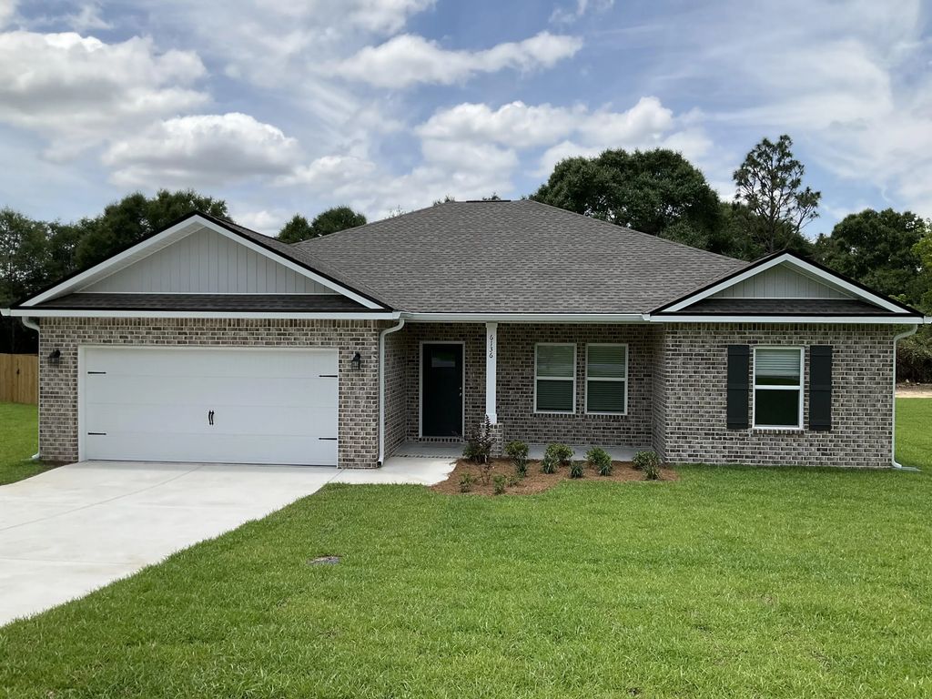 6136 Clover Street, Crestview