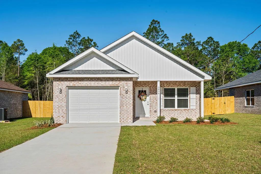 3806 Golden Acres Circle, Crestview