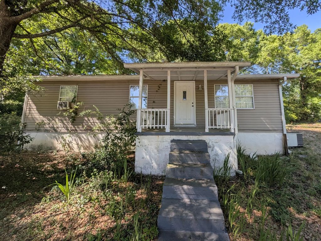 552 Reed Avenue, Crestview
