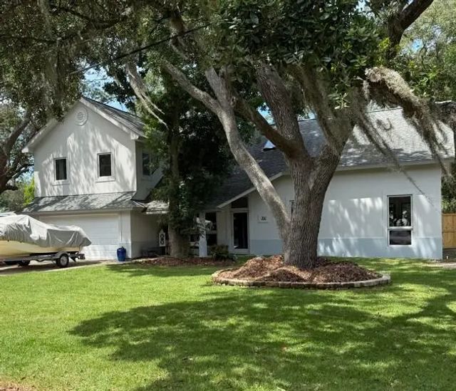 Photo of Listing #1000396