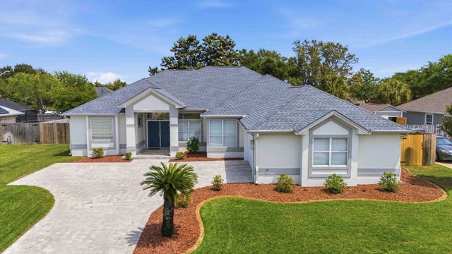 Photo of Listing #1000443