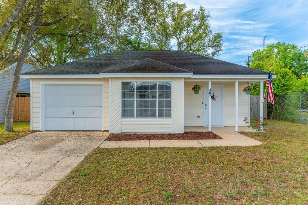 402 Apple Drive, Crestview